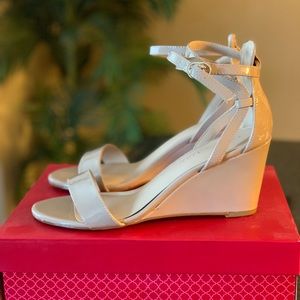 Kelly & Katie Nude/Beige Wedges